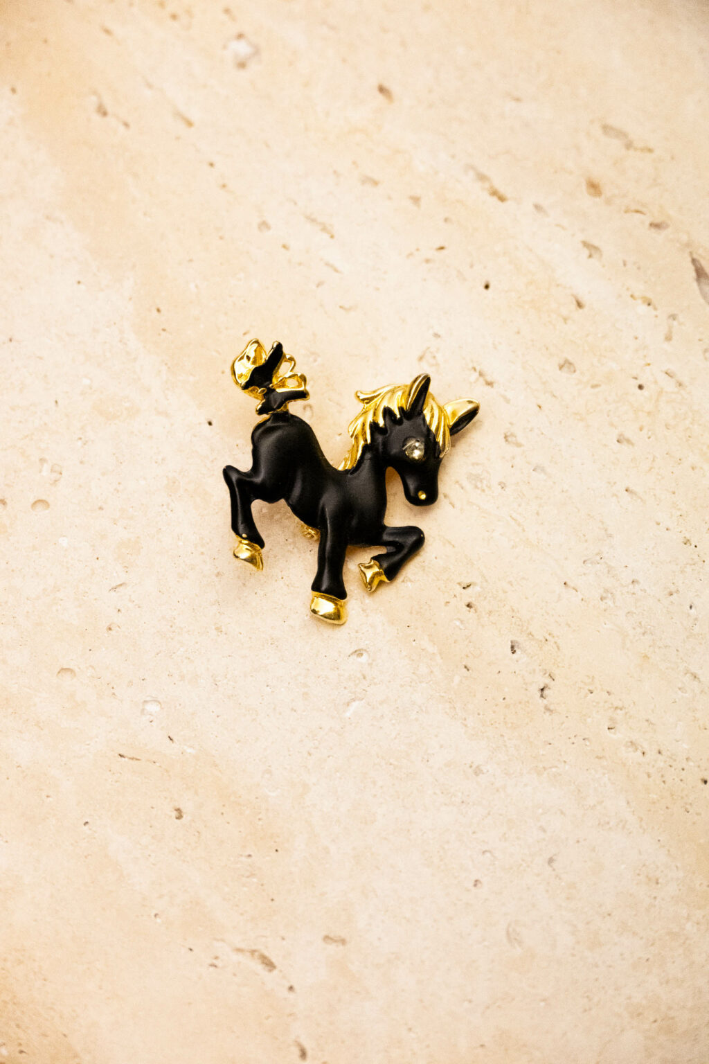 Broche fantaisie cheval