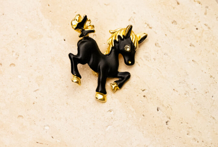 broche fantaisie, broche cheval, broche bijou, broches