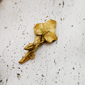 Broche feuille et oiseau
