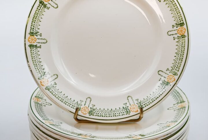 Assiettes Longwy modèle longjumeau